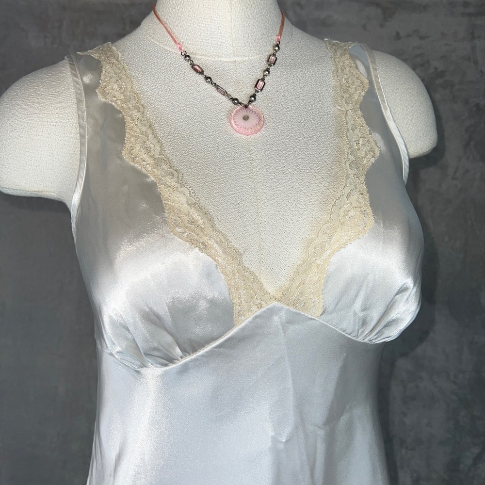 Victorias Secret Y2K White Satin Lace Trim Slip Dress XS Angel ethereal Fairy - Picture 4 of 11